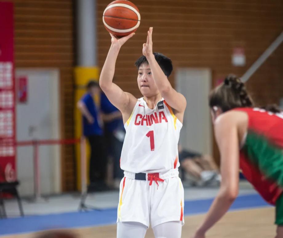 单中均没有, 中国女篮官, 四川女篮